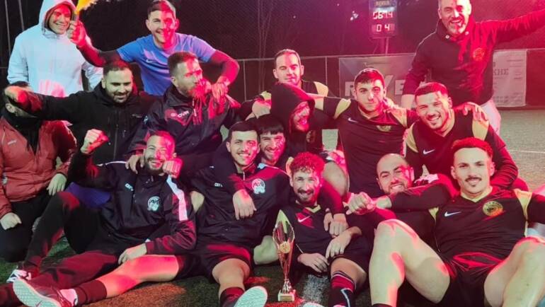 ΚΑΘΑΡΙΣΕ ΤΟ ΝΤΕΡΜΠΙ Η BLACK MAMBA